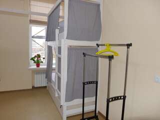 Хостелы Hostel 11 Харьков Кровать в общем 8-местном номере для мужчин и женщин-14